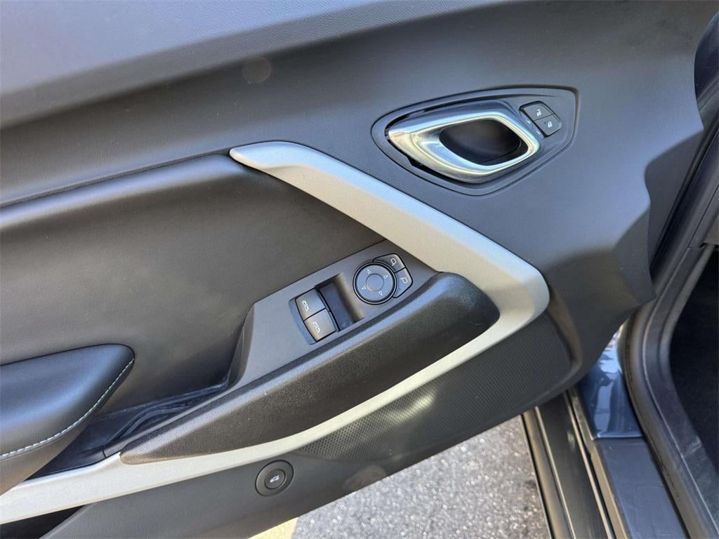 2021 Chevrolet Camaro RWD Coupe 1LS