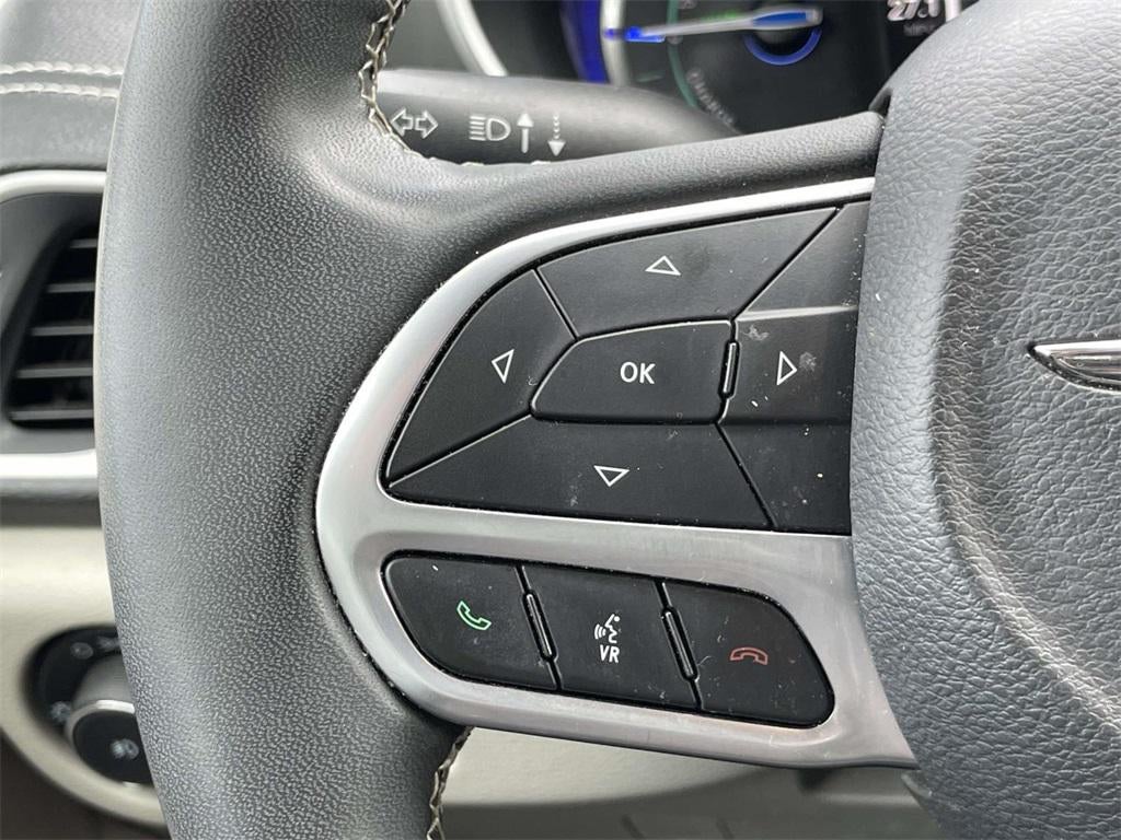 2022 Chrysler Pacifica Hybrid Touring L