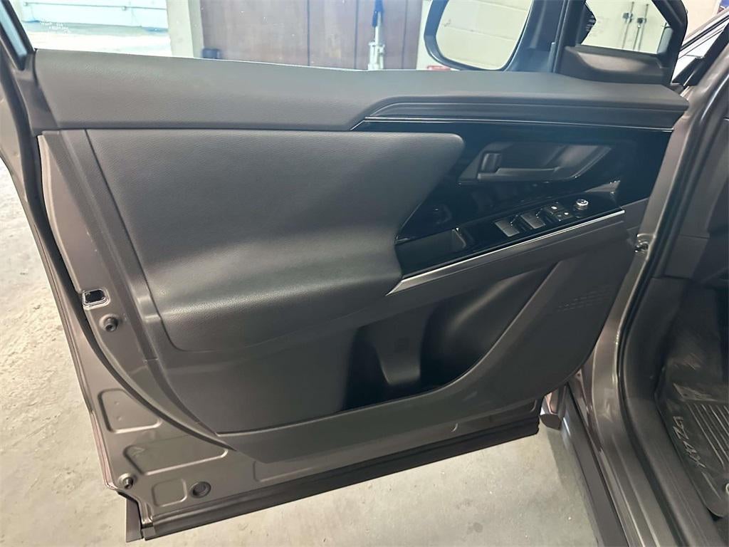 2023 Toyota bZ4X Limited