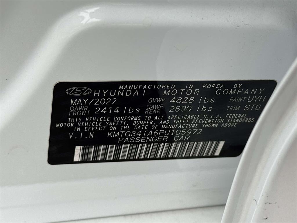 2023 Genesis G70 2.0T AWD