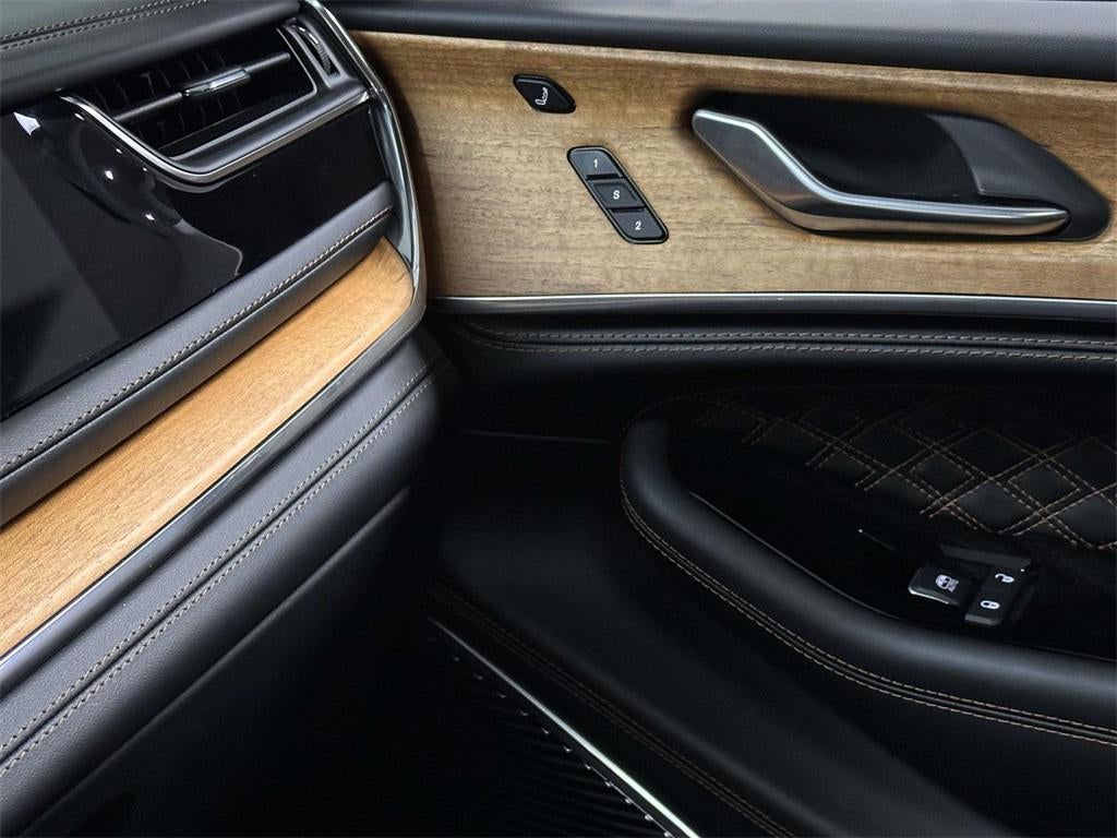 2023 Jeep Grand Cherokee L Summit Reserve 4x4