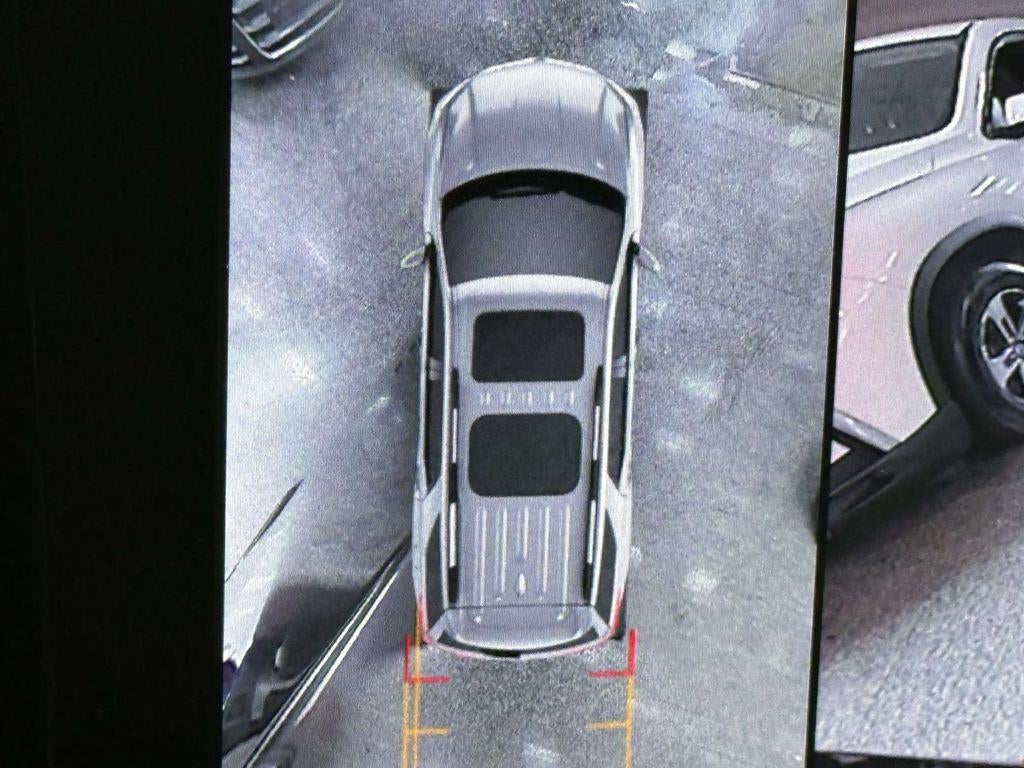 2023 Chevrolet Traverse AWD RS