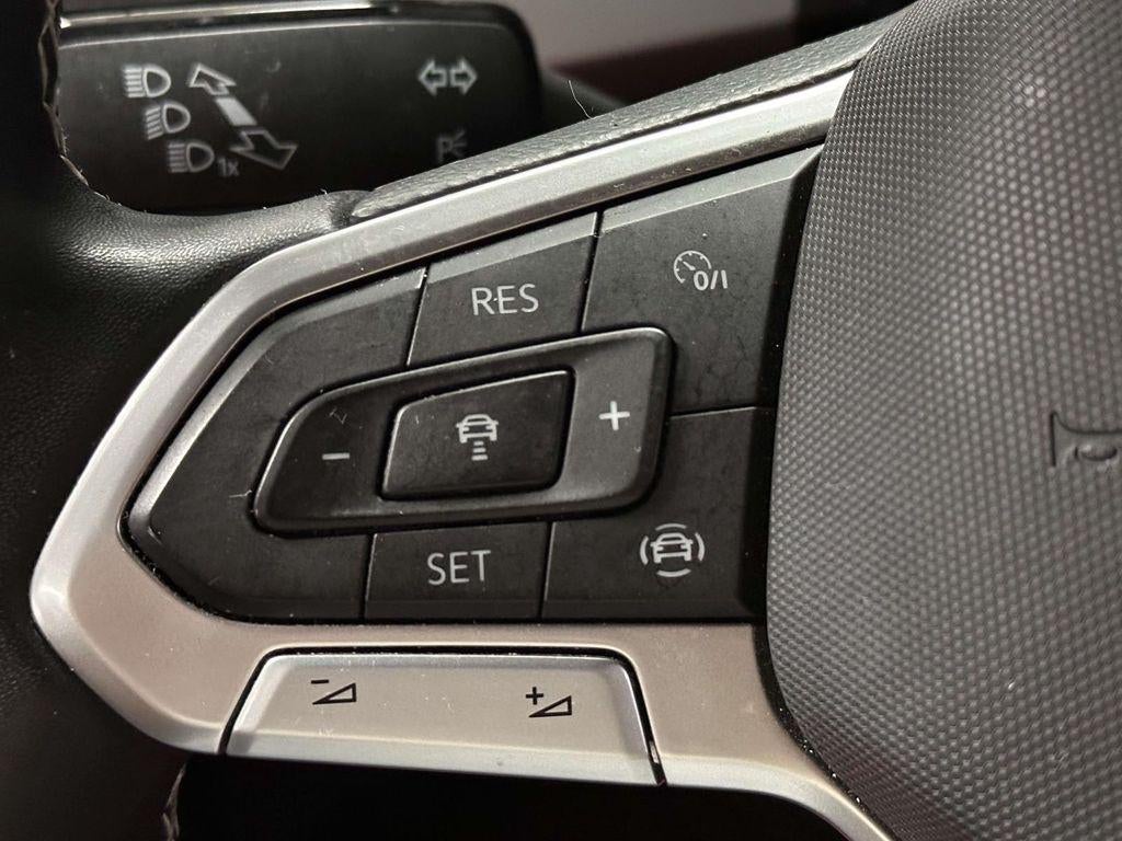 2023 Volkswagen Atlas Cross Sport 2.0T SE w/Technology