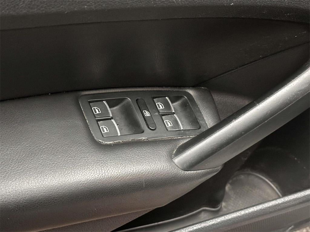 2012 Volkswagen Passat 3.6L V6 SE