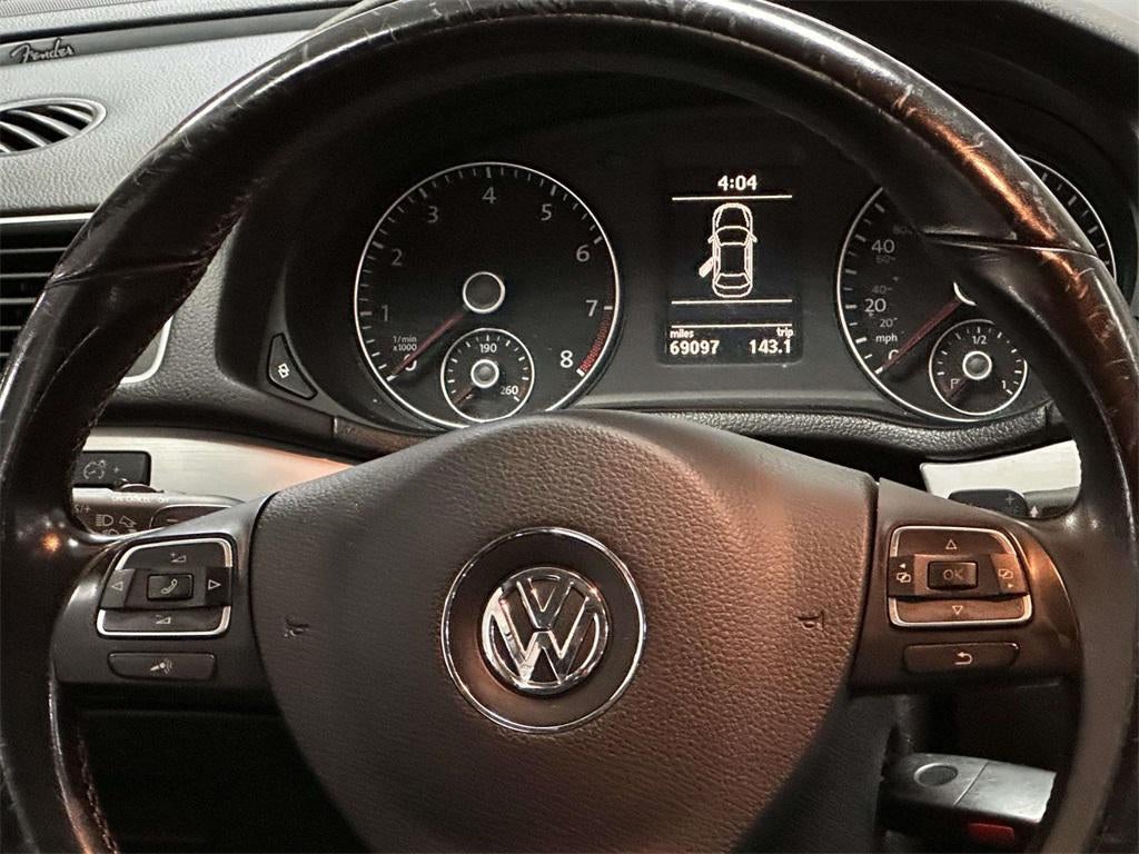 2012 Volkswagen Passat 3.6L V6 SE