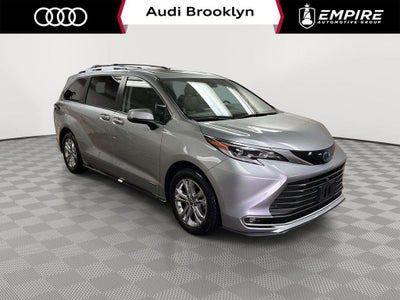 2021 Toyota Sienna Platinum