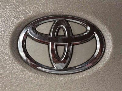 2013 Toyota Sienna LE V6 8 Passenger