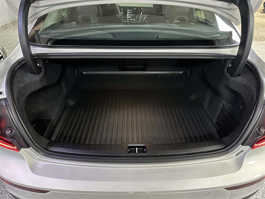 2019 Volvo S60 T6 Momentum