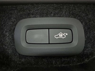 2019 Volvo S60 T6 Momentum