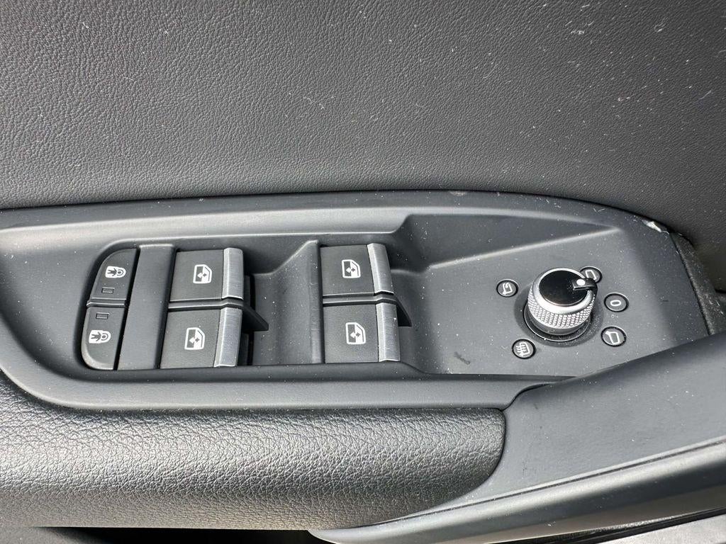 2023 Audi Q5 Premium 40 TFSI quattro S tronic