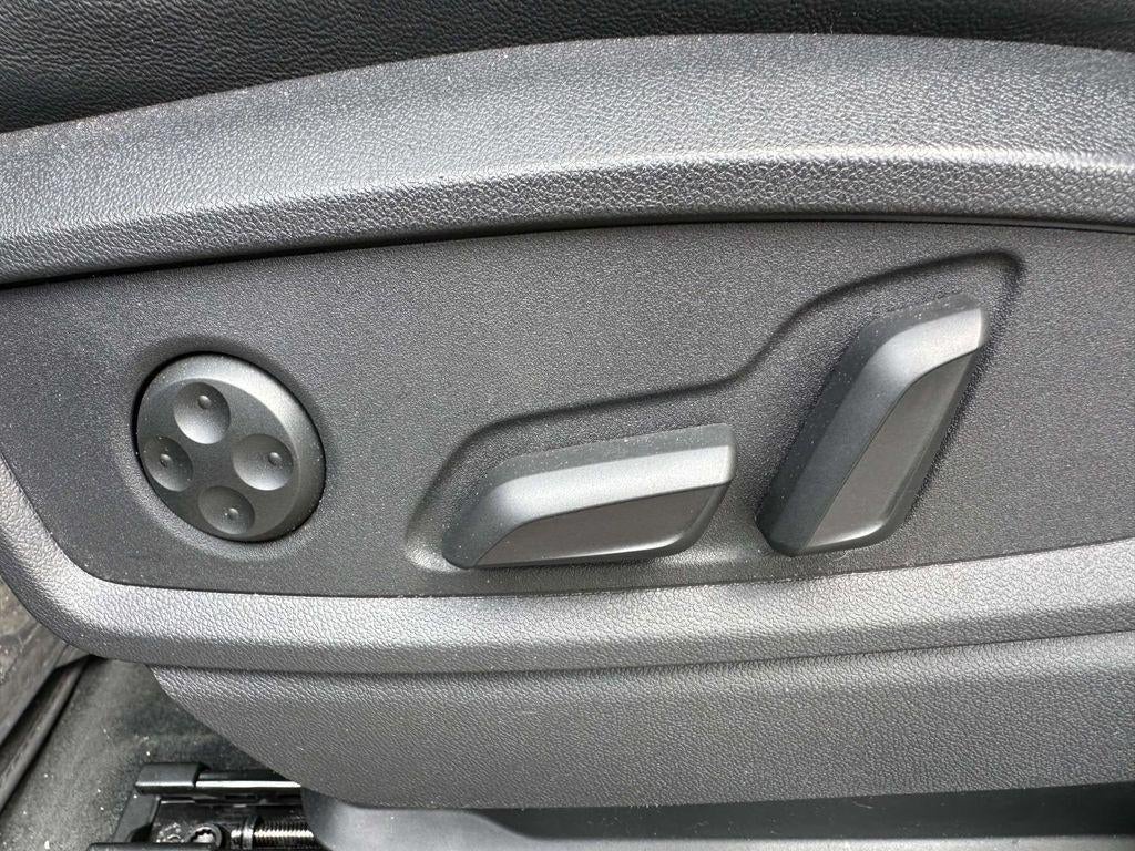 2023 Audi Q5 Premium 40 TFSI quattro S tronic