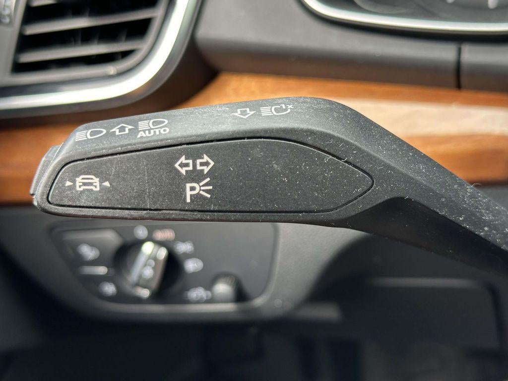 2023 Audi Q5 Premium 40 TFSI quattro S tronic