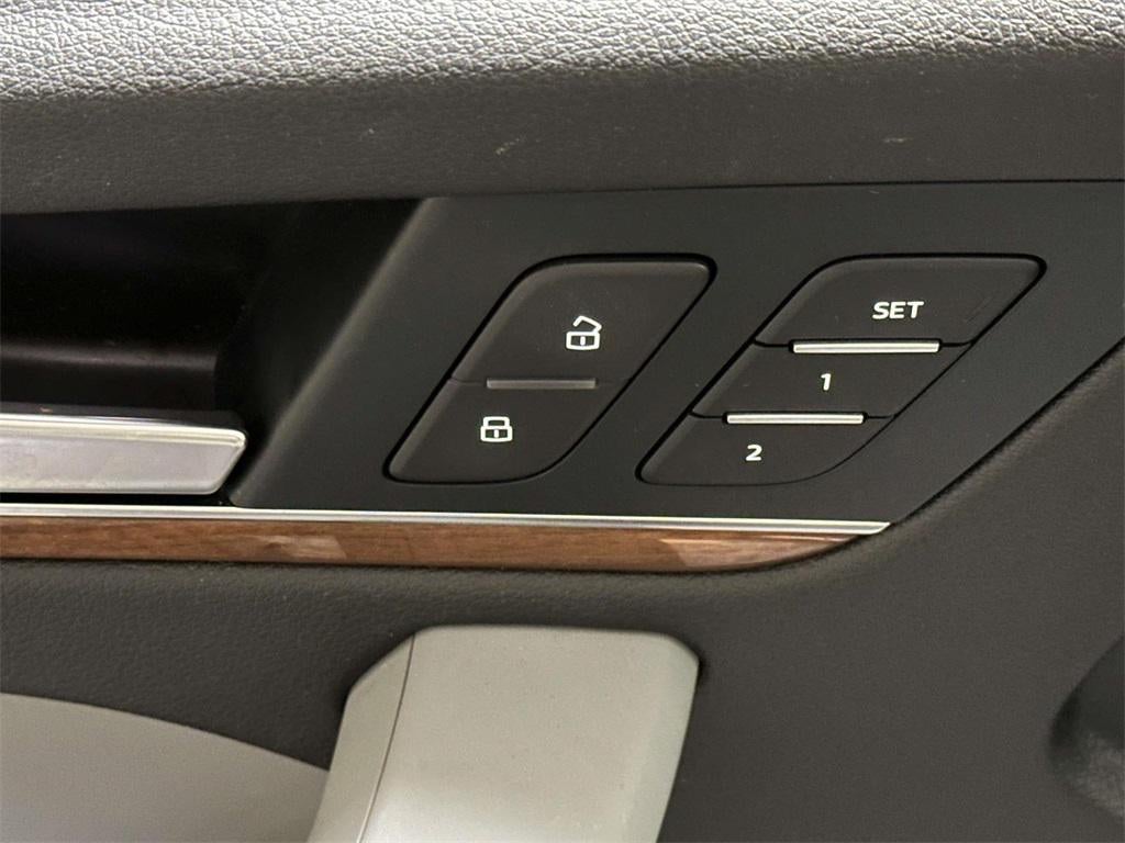 2023 Audi Q5 Premium 40 TFSI quattro S tronic