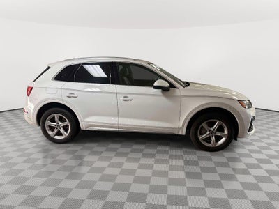 2023 Audi Q5 Premium 40 TFSI quattro S tronic
