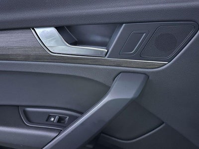 2023 Audi Q5 Premium 40 TFSI quattro S tronic