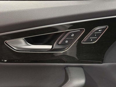 2023 Audi Q7 45 Premium