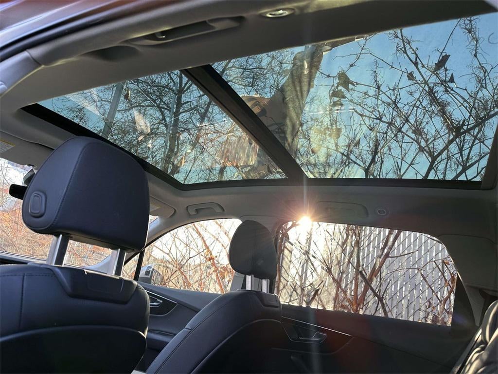 2022 Audi Q7 Premium 45 TFSI quattro Tiptronic