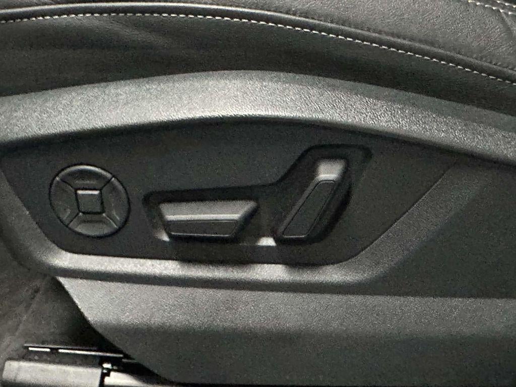 2025 Audi Q8 Premium 55 TFSI quattro