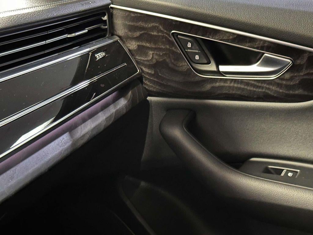 2023 Audi Q8 Premium 55 TFSI quattro Tiptronic