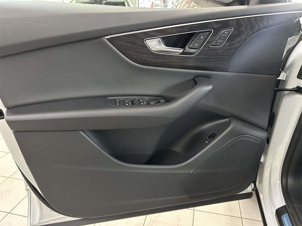 2023 Audi Q8 Premium 55 TFSI quattro Tiptronic