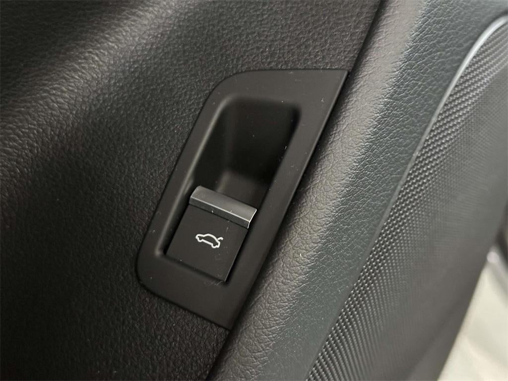 2023 Audi Q8 Premium 55 TFSI quattro Tiptronic