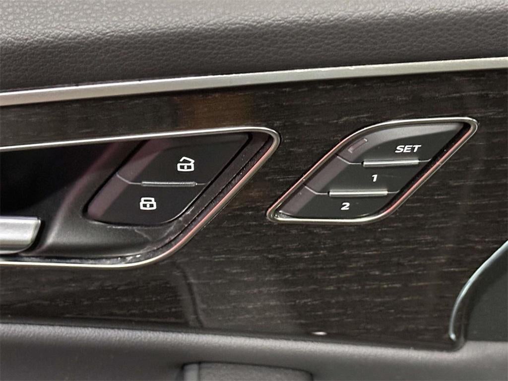 2025 Audi Q8 Premium 55 TFSI quattro