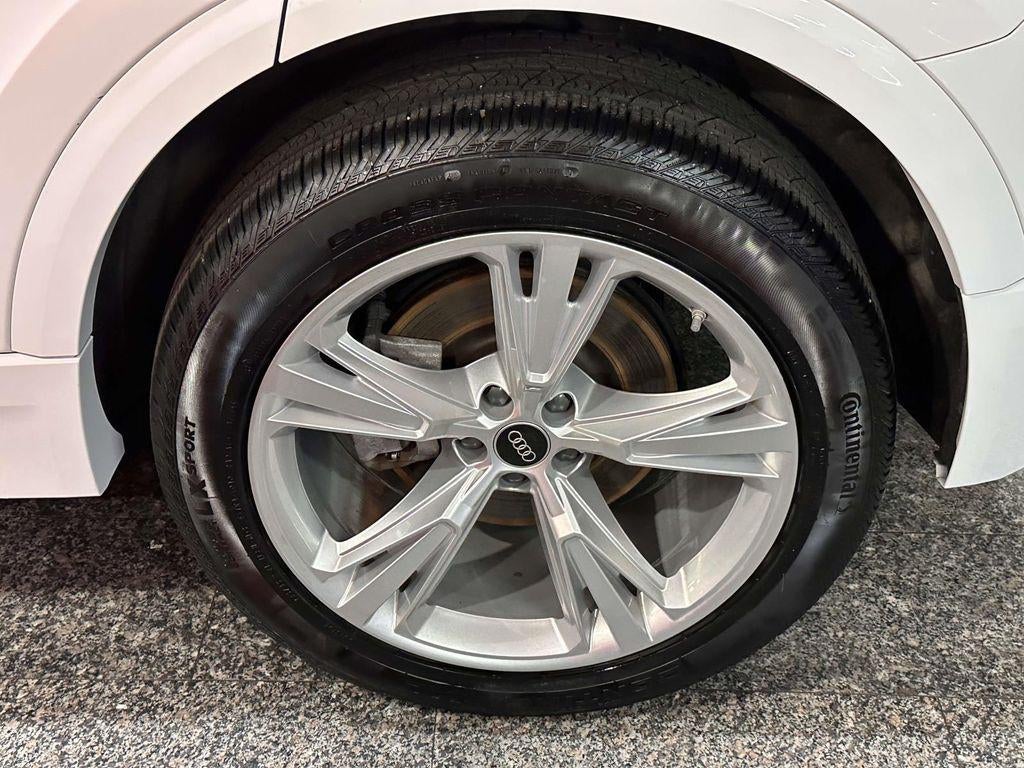 2023 Audi Q8 Premium 55 TFSI quattro Tiptronic