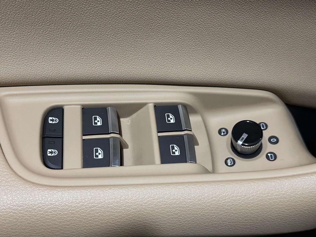 2023 Audi Q8 Premium 55 TFSI quattro Tiptronic