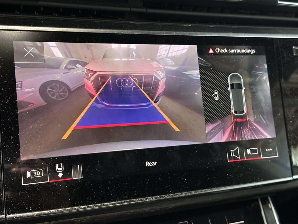 2022 Audi Q8 Premium 55 TFSI quattro Tiptronic