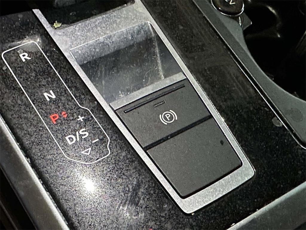 2022 Audi Q8 Premium 55 TFSI quattro Tiptronic