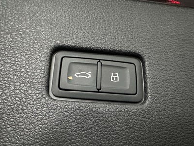 2025 Audi Q8 Premium Plus 55 TFSI quattro