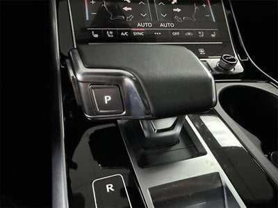 2025 Audi Q8 Premium Plus 55 TFSI quattro