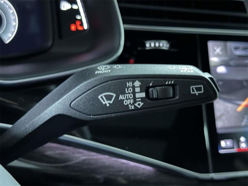 2025 Audi Q8 Premium Plus 55 TFSI quattro