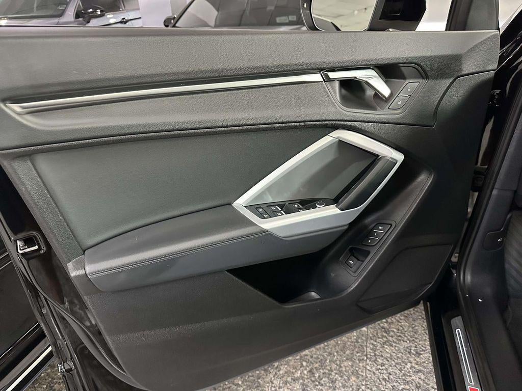 2023 Audi Q3 Premium 45 TFSI S line quattro Tiptronic