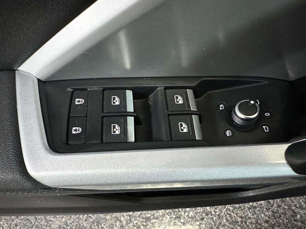 2023 Audi Q3 Premium 45 TFSI S line quattro Tiptronic
