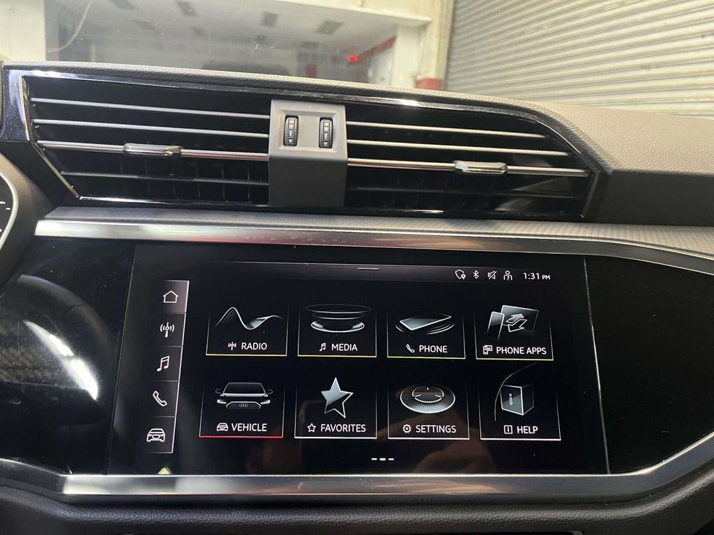 2025 Audi Q3 Premium 45 TFSI S line quattro Tiptronic
