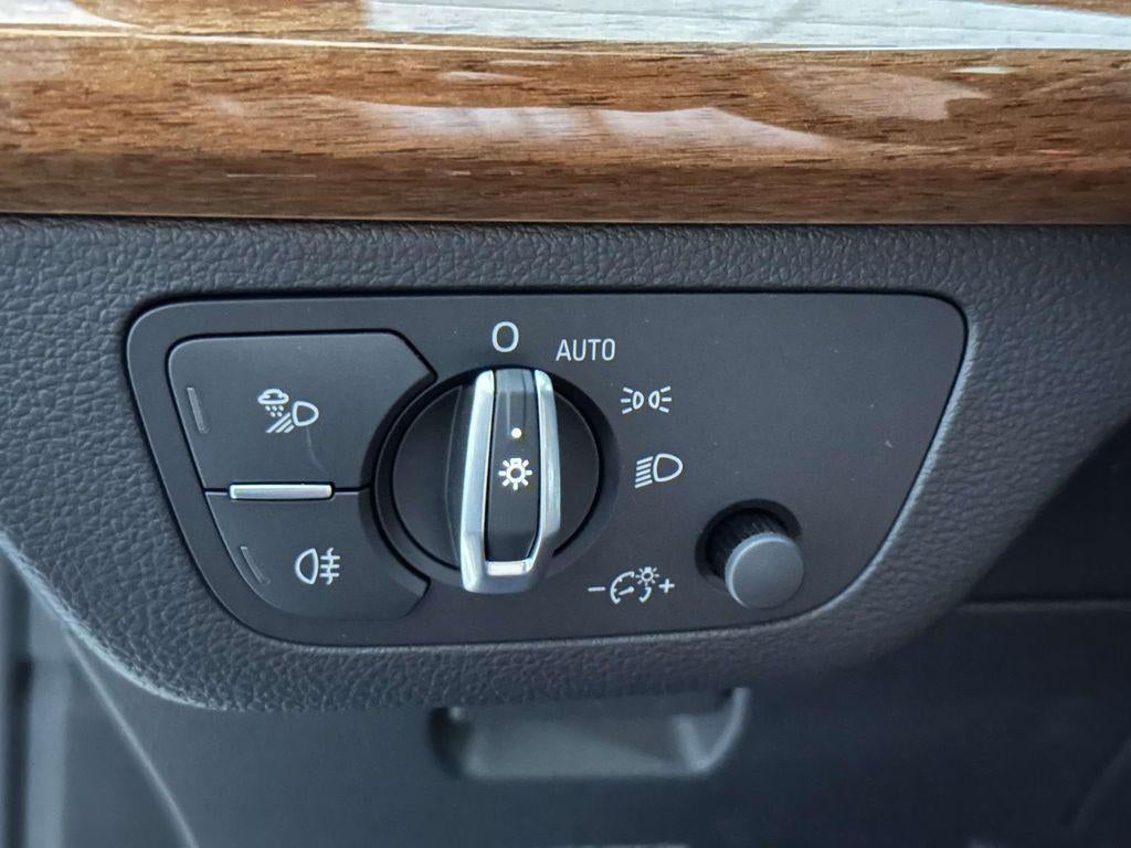 2023 Audi Q5 Premium Plus 55 TFSI e S line quattro S tronic