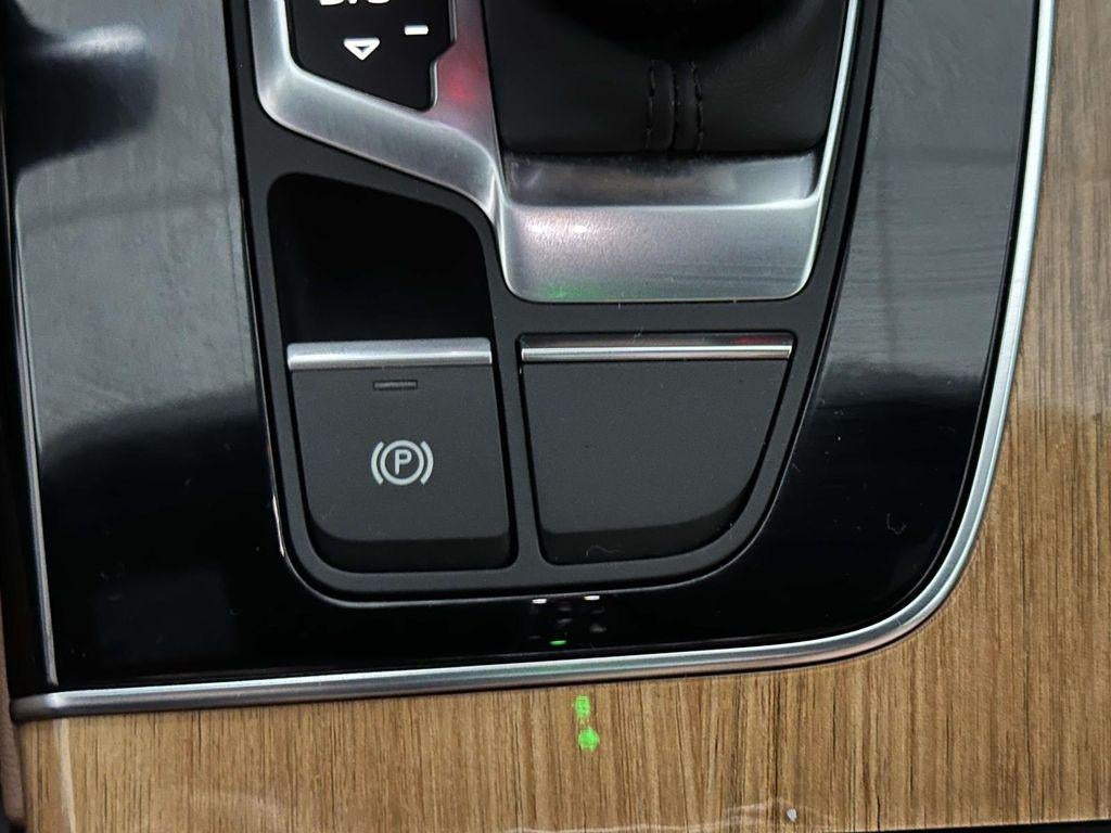 2023 Audi Q5 Premium Plus 55 TFSI e S line quattro S tronic
