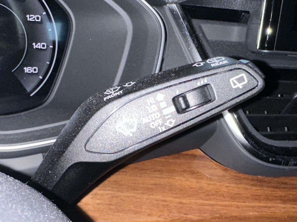 2023 Audi Q5 Premium Plus 55 TFSI e S line quattro S tronic