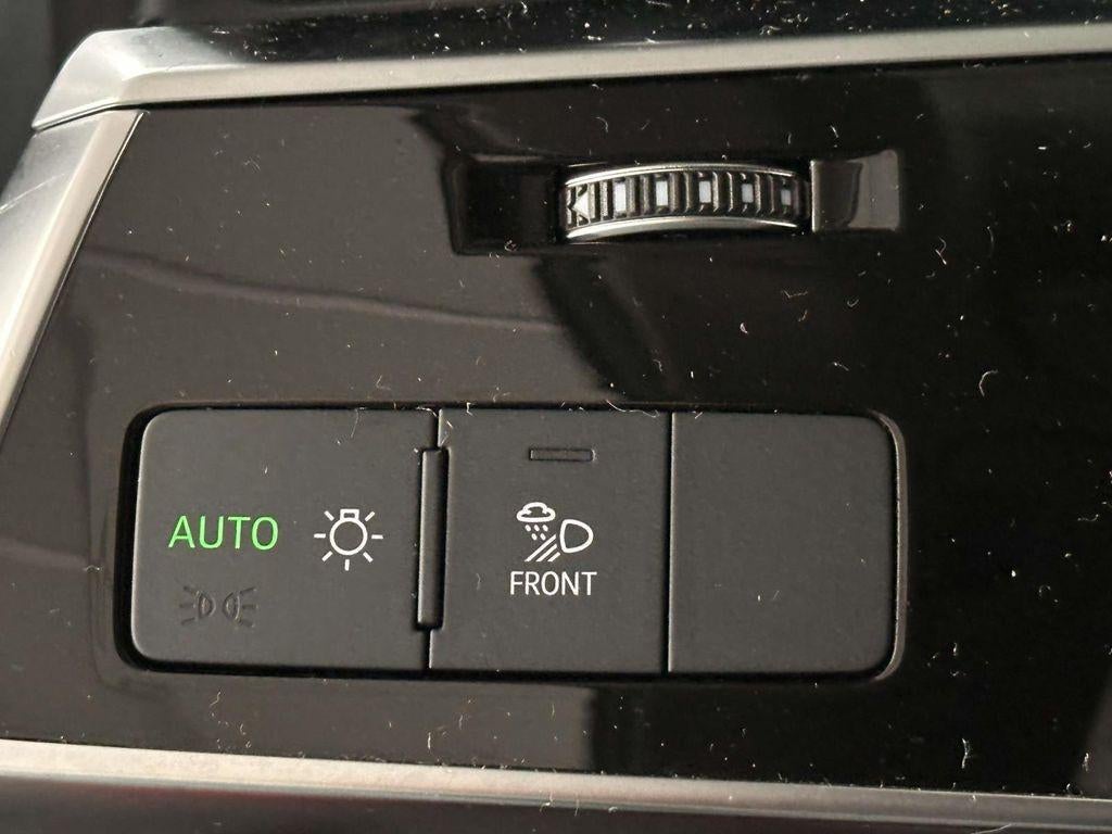 2022 Audi Q8 Premium Plus 55 TFSI quattro Tiptronic