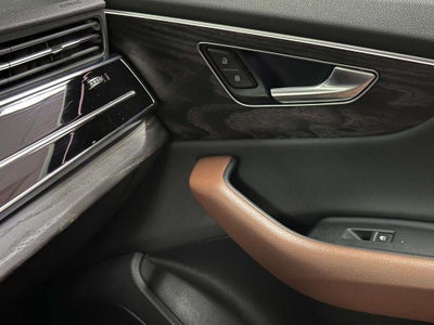 2022 Audi Q8 Premium Plus 55 TFSI quattro Tiptronic