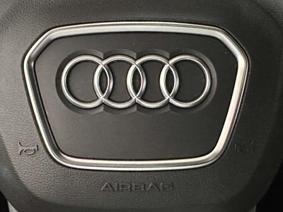 2022 Audi Q8 Premium Plus 55 TFSI quattro Tiptronic