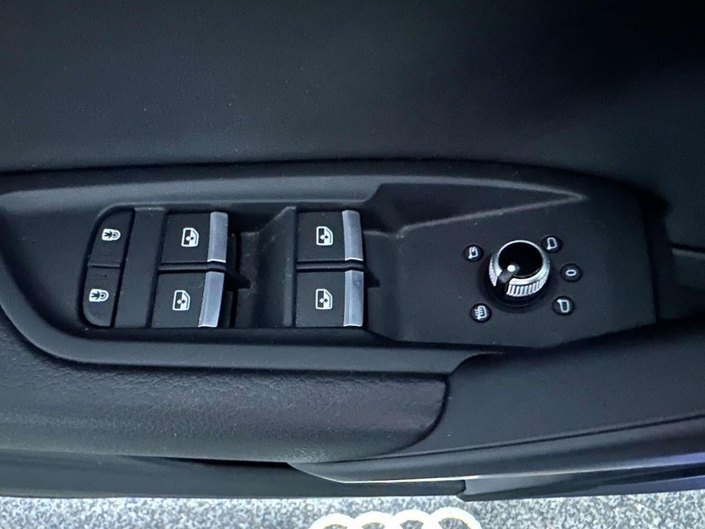 2022 Audi Q5 Premium 45 TFSI S line quattro S tronic