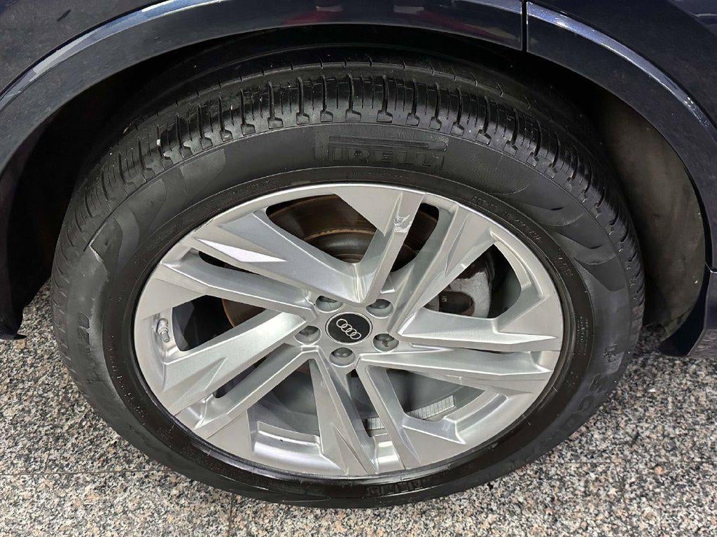 2023 Audi Q7 Premium Plus 45 TFSI quattro Tiptronic