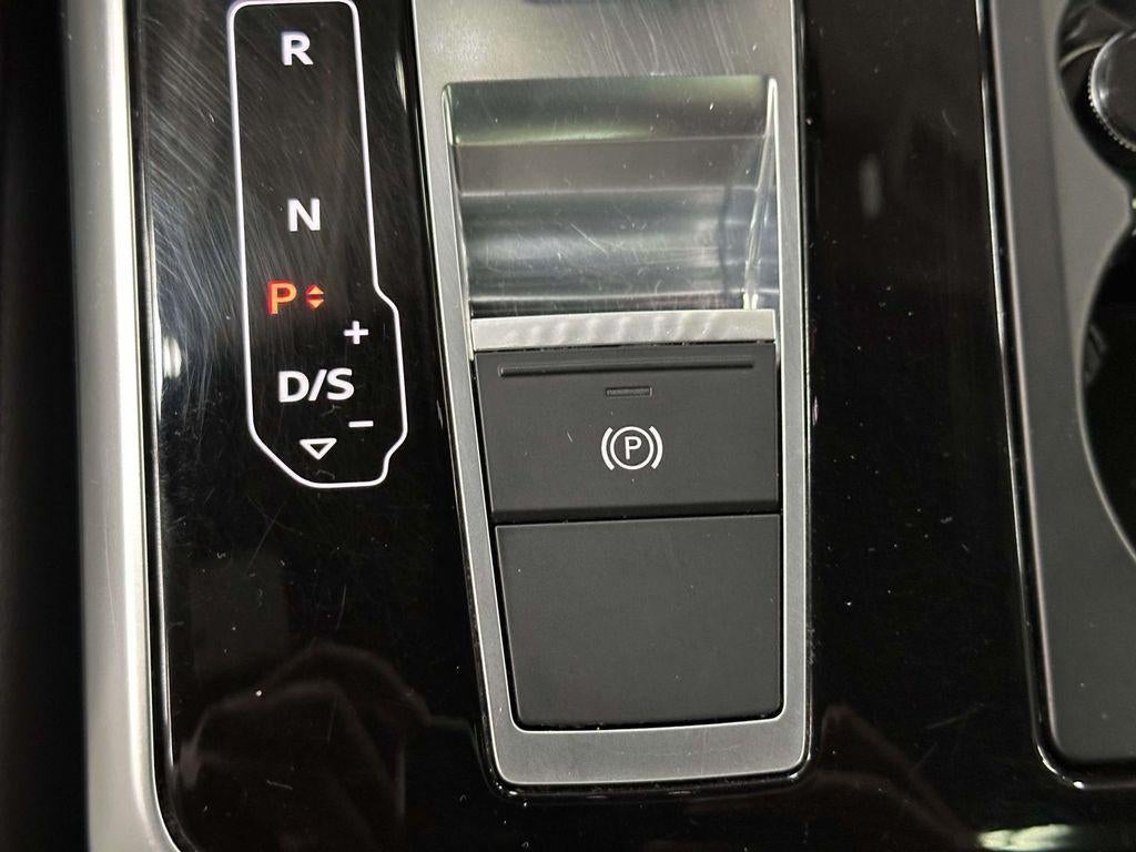 2022 Audi Q7 Premium Plus 55 TFSI quattro Tiptronic