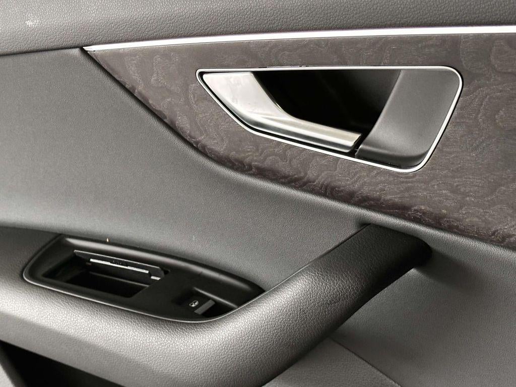 2022 Audi Q7 Premium Plus 55 TFSI quattro Tiptronic