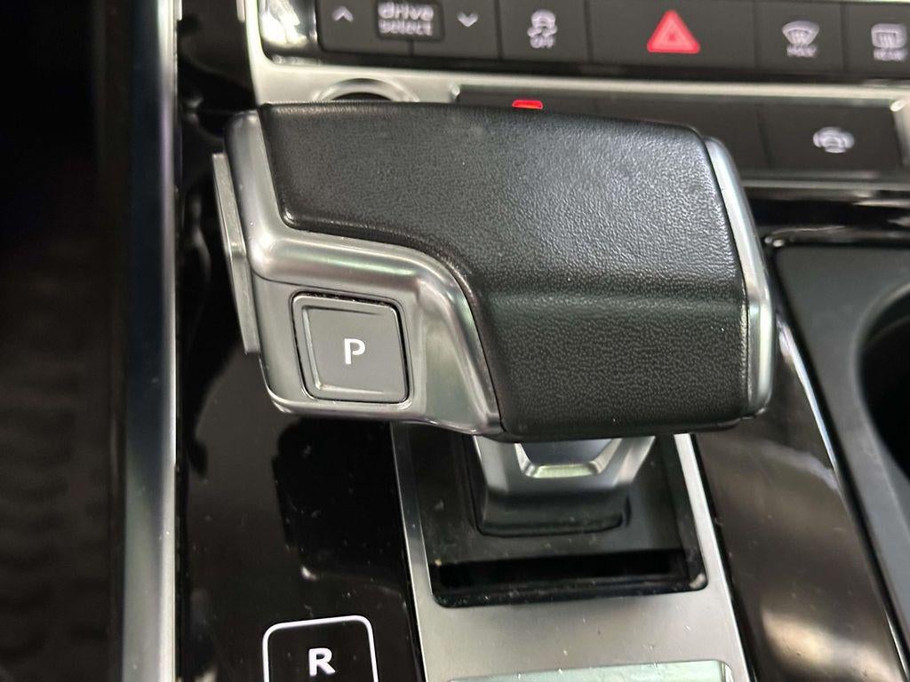 2022 Audi Q7 Premium Plus 55 TFSI quattro Tiptronic