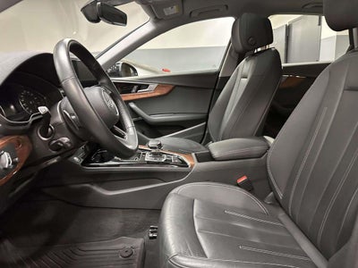 2022 Audi A4 Premium 40 TFSI quattro S tronic