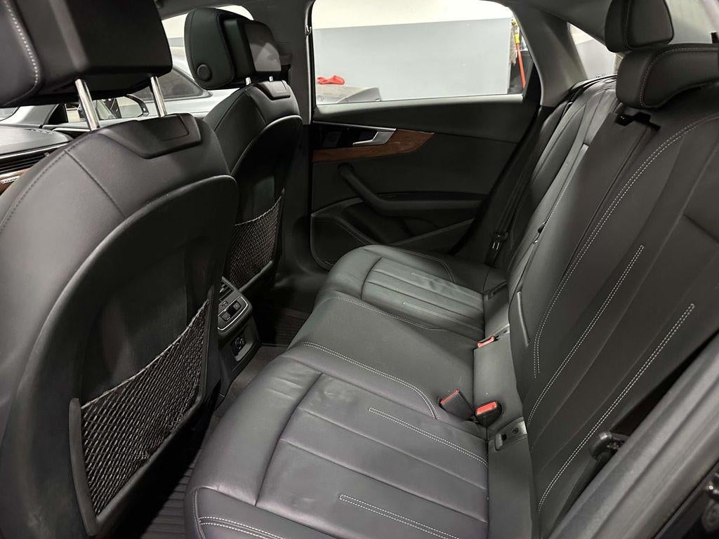 2022 Audi A4 Premium 40 TFSI quattro S tronic