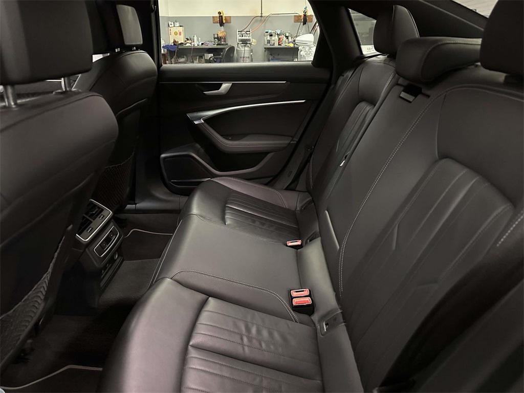 2022 Audi A6 Sedan Premium Plus 45 TFSI quattro S tronic